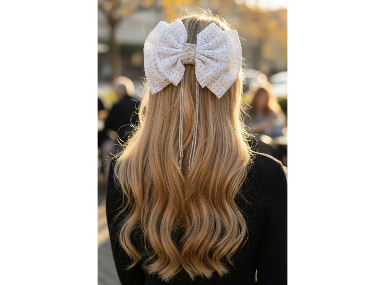 Beyaz Ve Mavi Renk Kurdele Figürlü Taş Detaylı  Otomat Toka