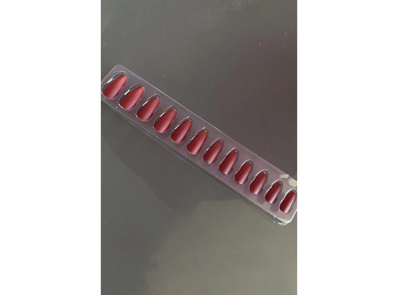 Bordo Renk 12li Takma Takma Tırnak (Yapıştırıcılı)