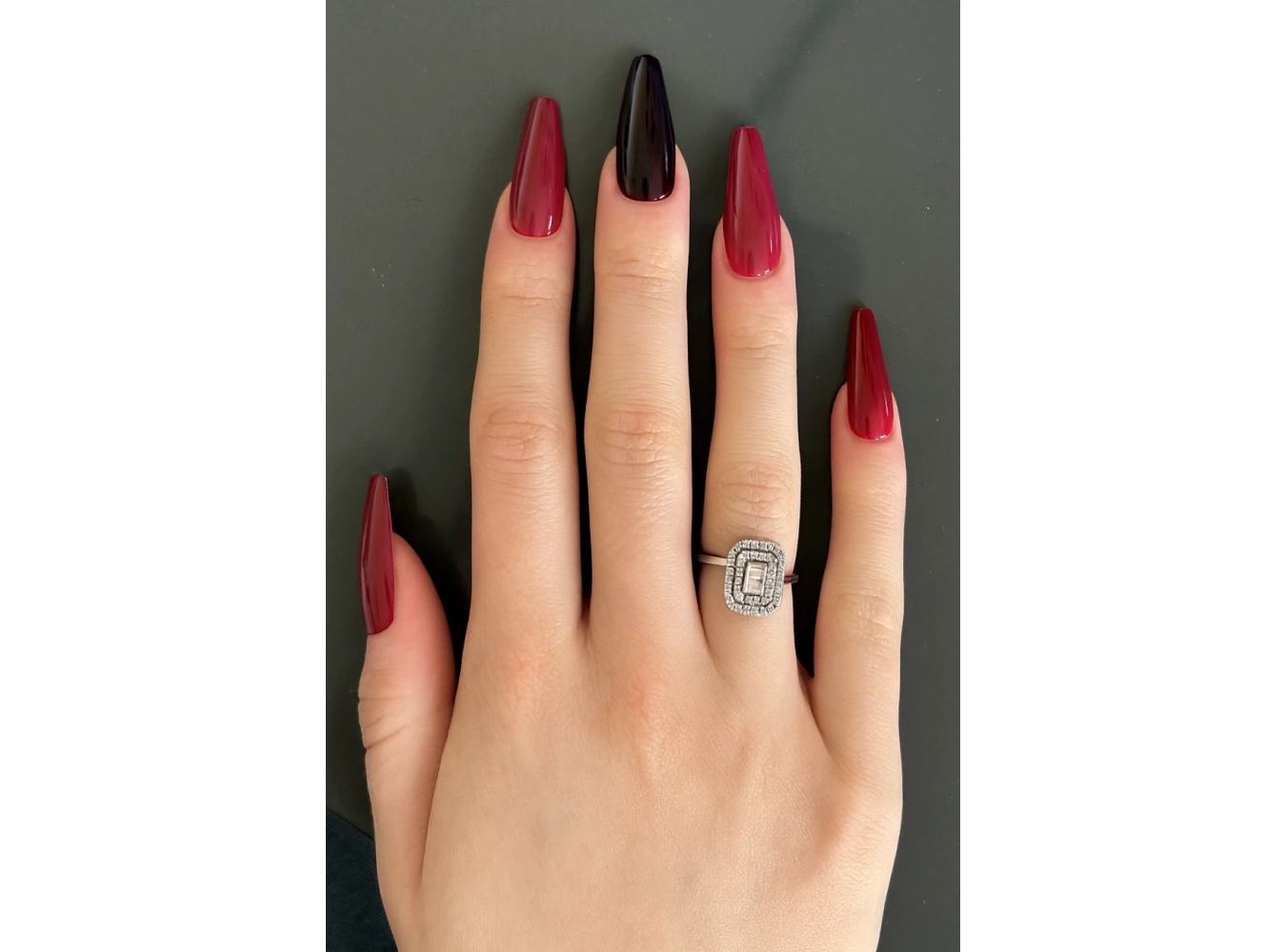 Bordo Renk 25li Takma Tırnak Seti (Yapıştırıcılı)