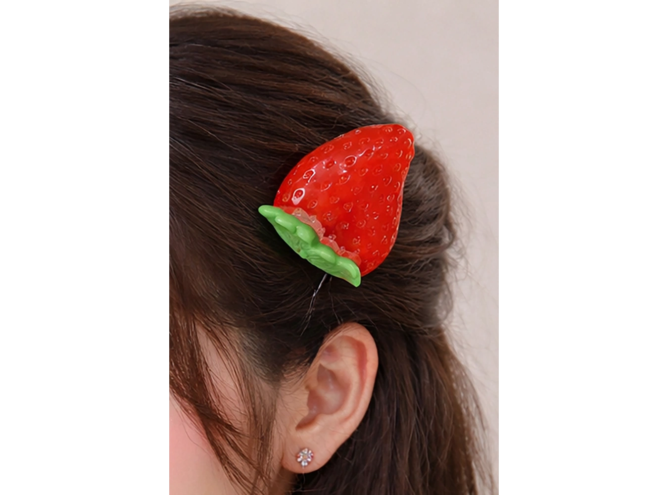 Çilek Figürlü Yan Toka