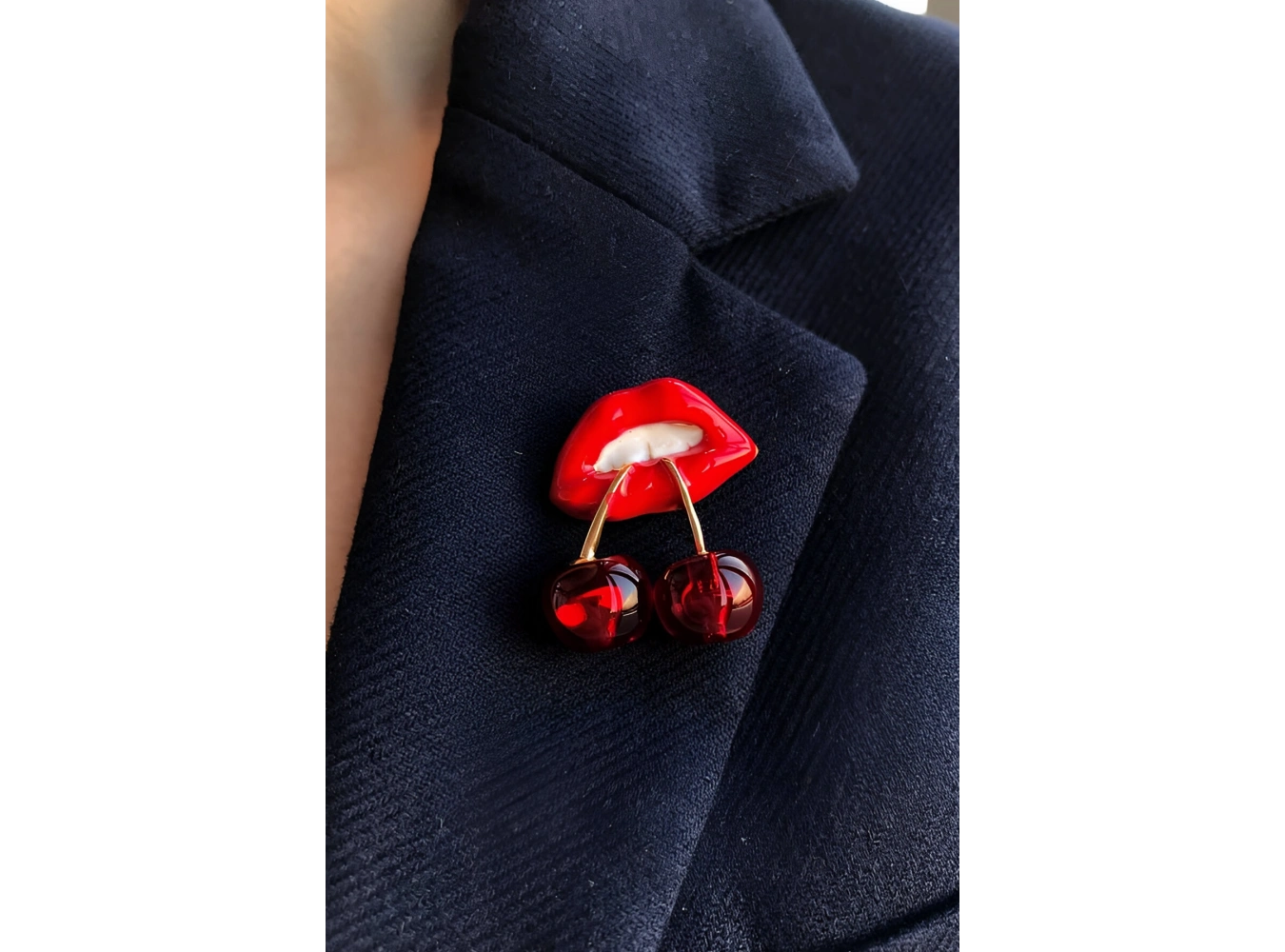 Dudak Ve Kiraz Figürlü Broş