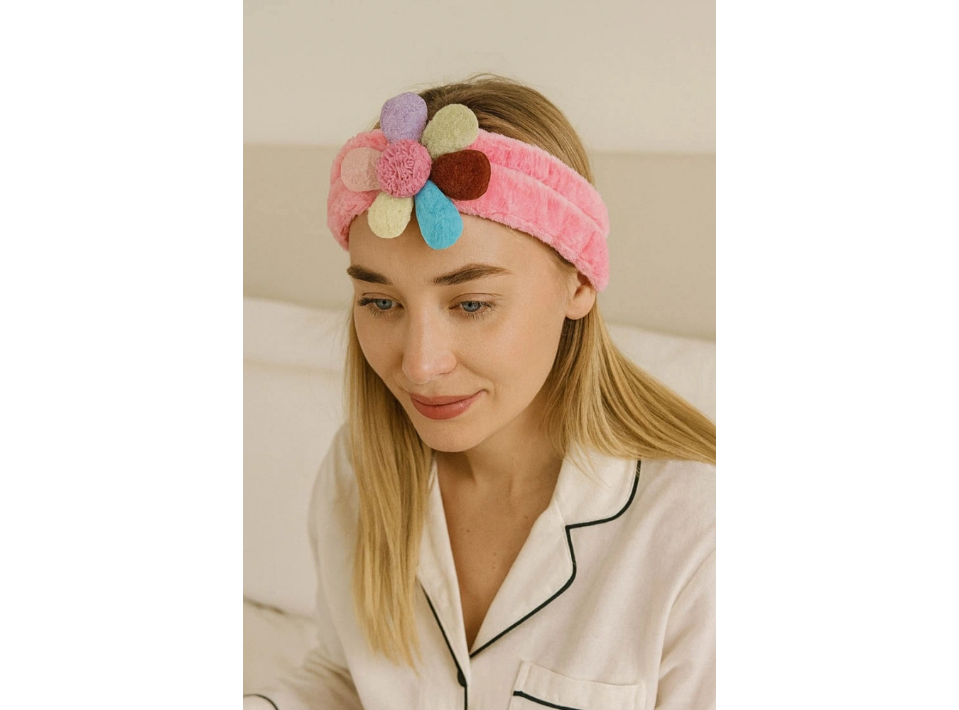 Fuşya Renk Çiçek Figürlü Peluş Saç Bandı