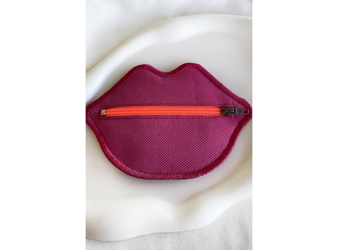 Fuşya Renk Dudak Detaylı Kadın Cüzdan