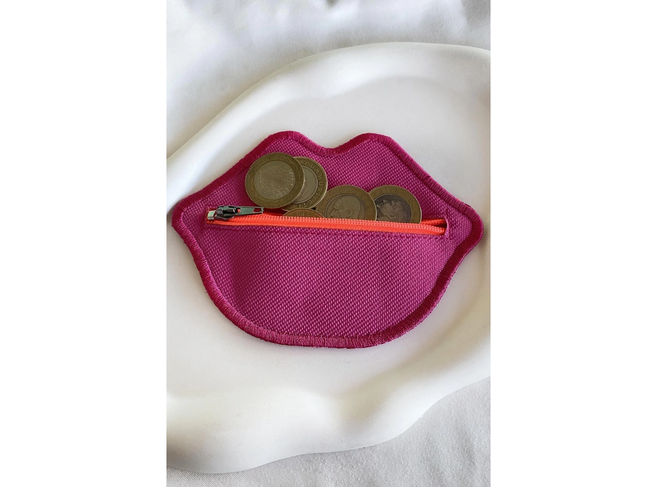 Fuşya Renk Dudak Detaylı Kadın Cüzdan