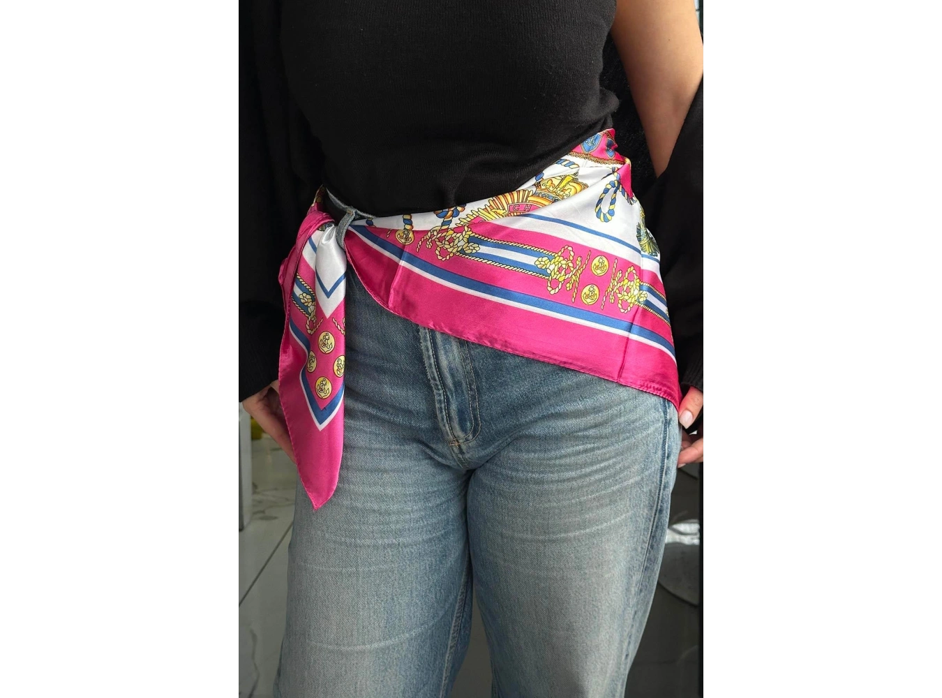 Fuşya Renk Karışık Desenli Saten Şal/Fular