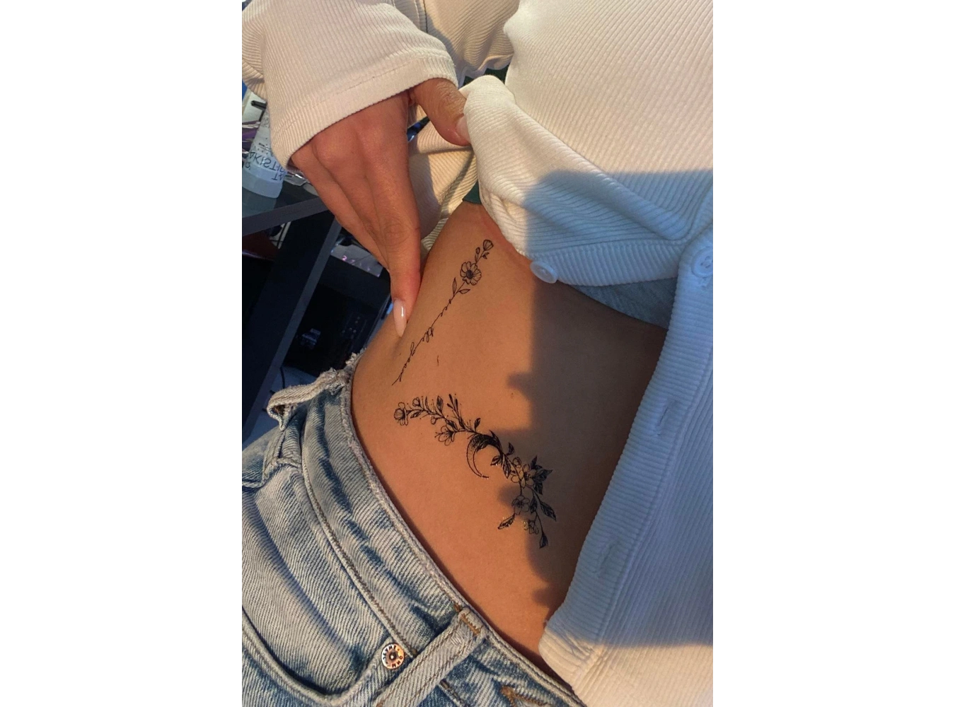 Geçici Çiçek Figürlü Dövme Tatto