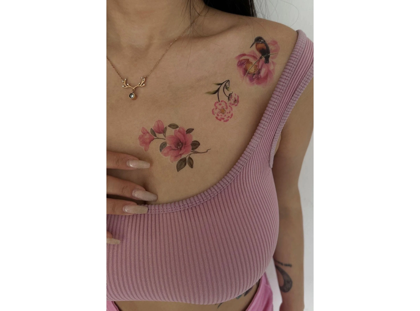 Geçici Çiçek Figürlü Dövme Tattoo