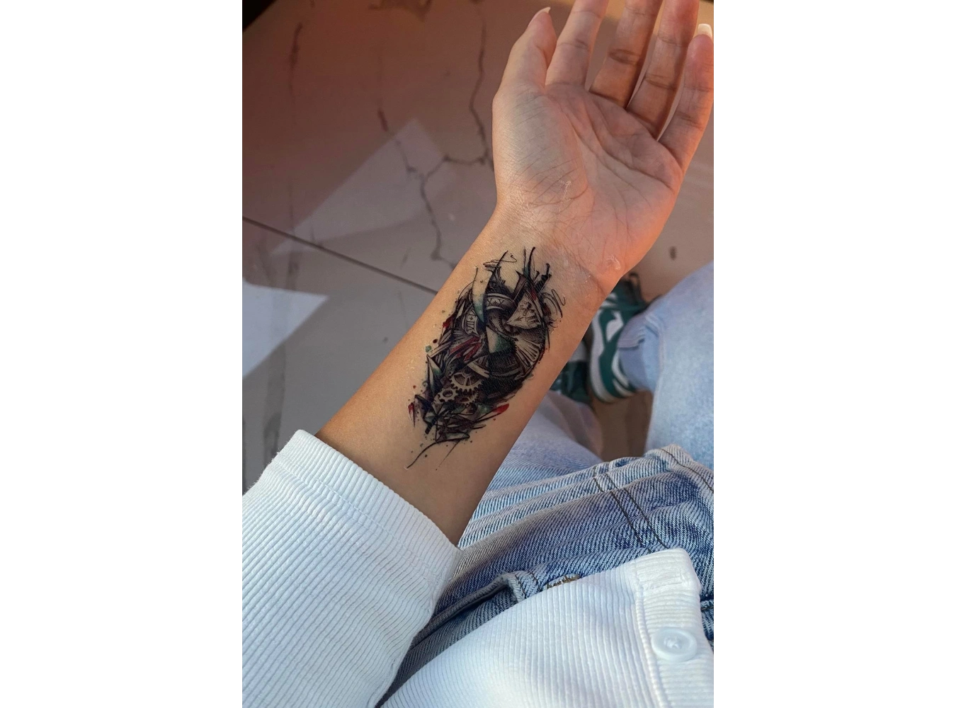 Geçici Gladyatör Ve Saat Figürlü Dövme Tatto