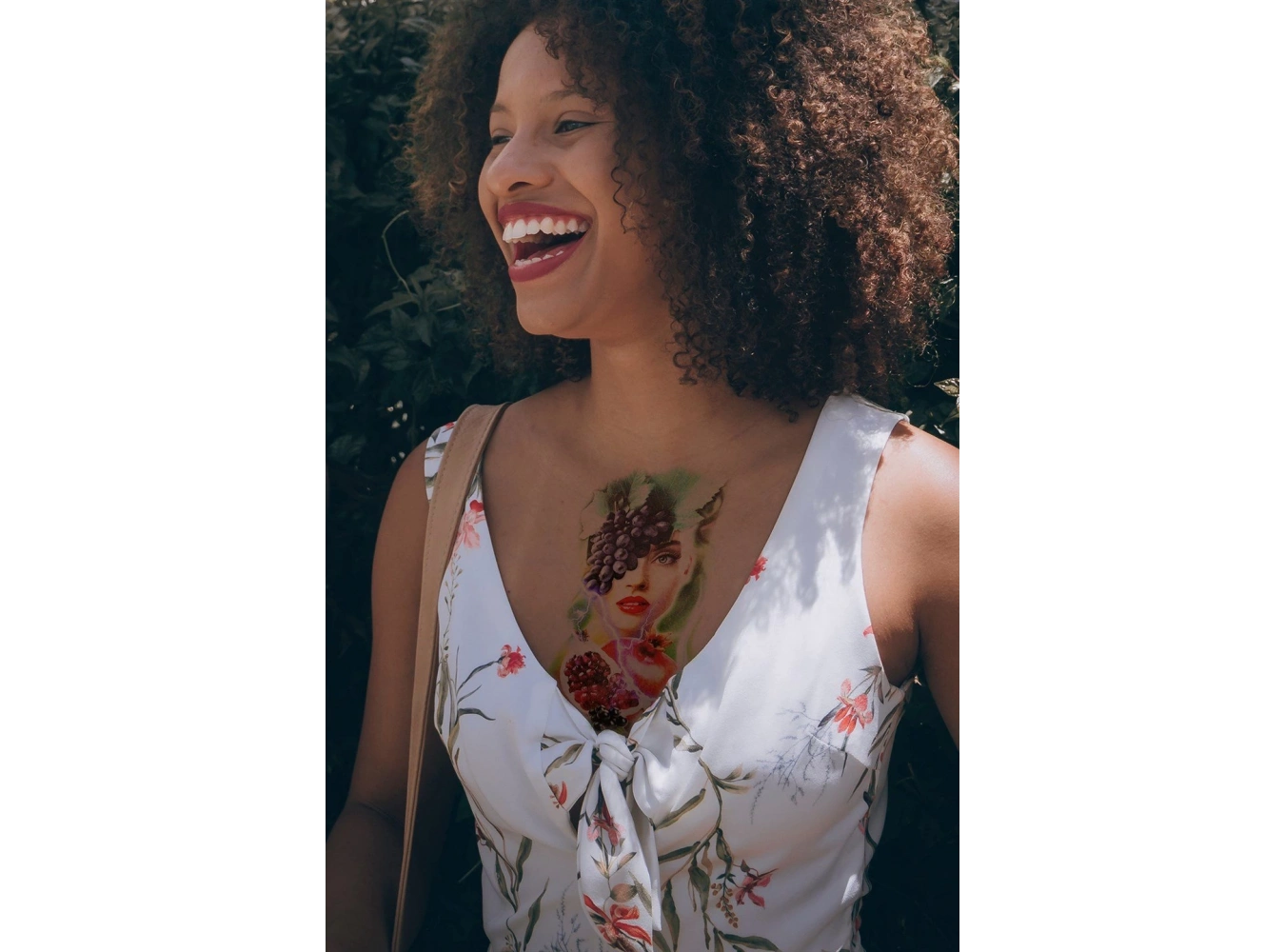 Geçici Kadın Modelli Dövme Tattoo