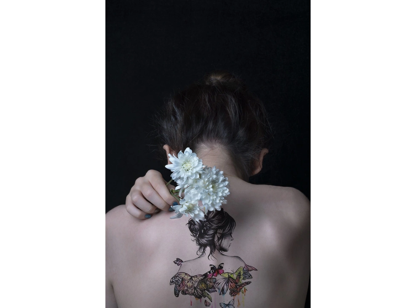 Geçici Kadın ve Kelebek Modelli Dövme Tattoo