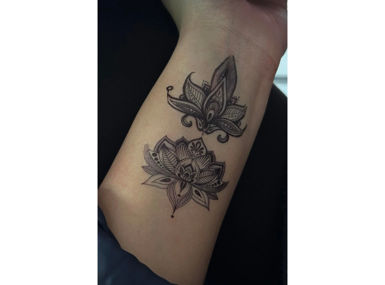 Geçici Lotus Figürlü Mini Dövme Tattoo
