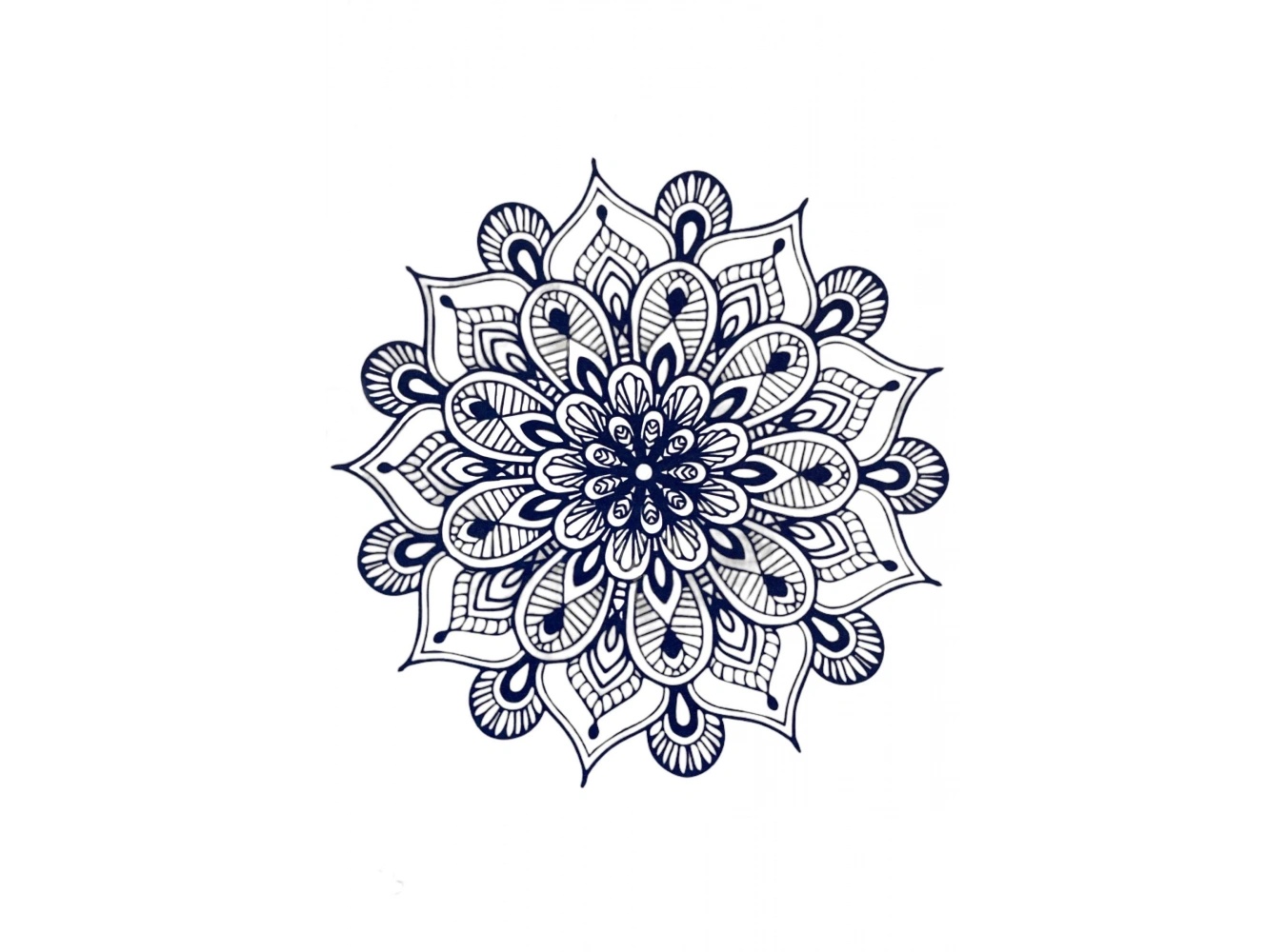 Geçici Mandala Figürlü 12 Saat Sonra Kararan Dövme Tatto