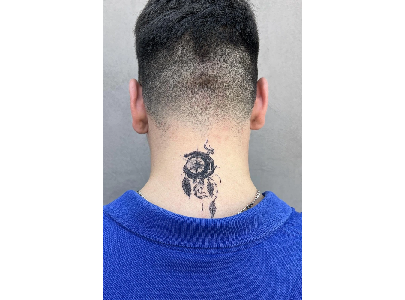 Geçici Pusula Figürlü Dövme Tatto