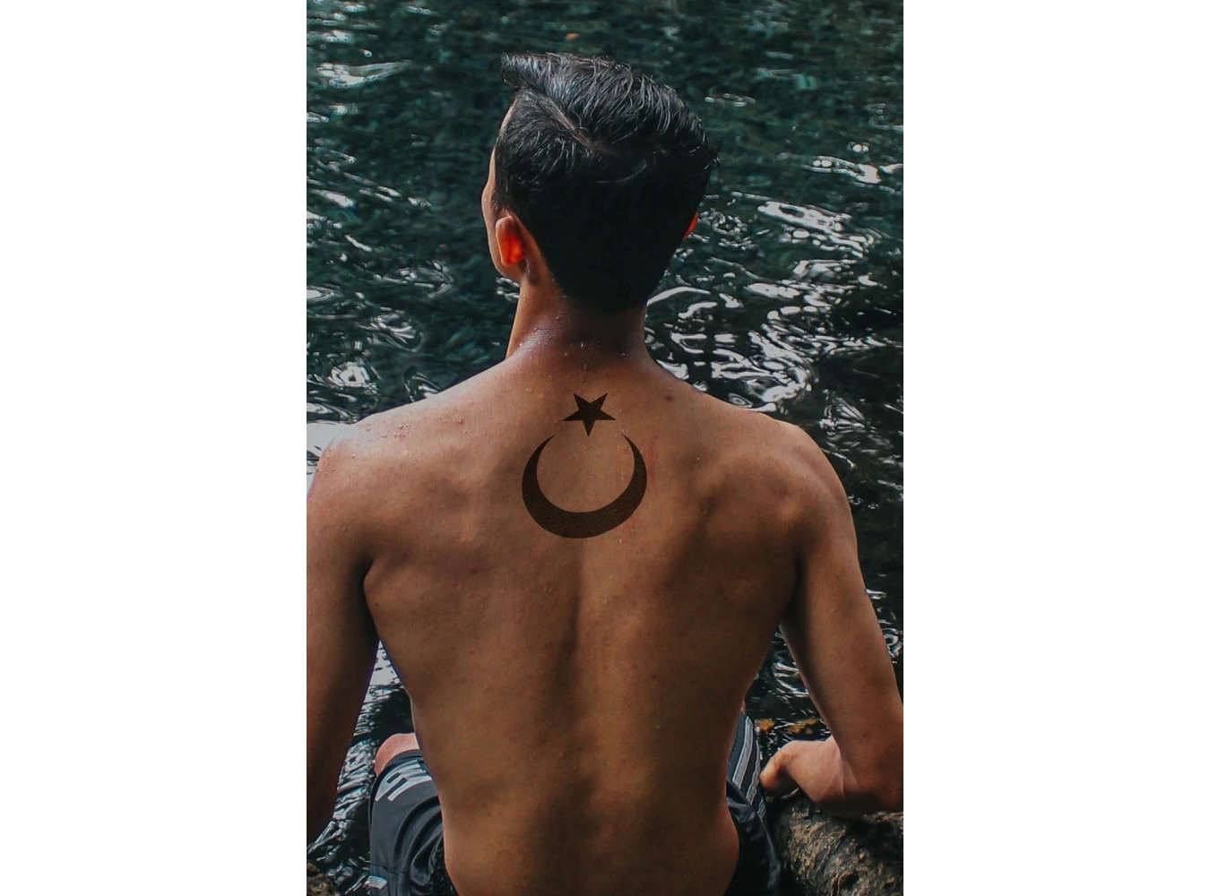 Geçici Türk Bayrağı - Ayyıldız Dövme Tattoo