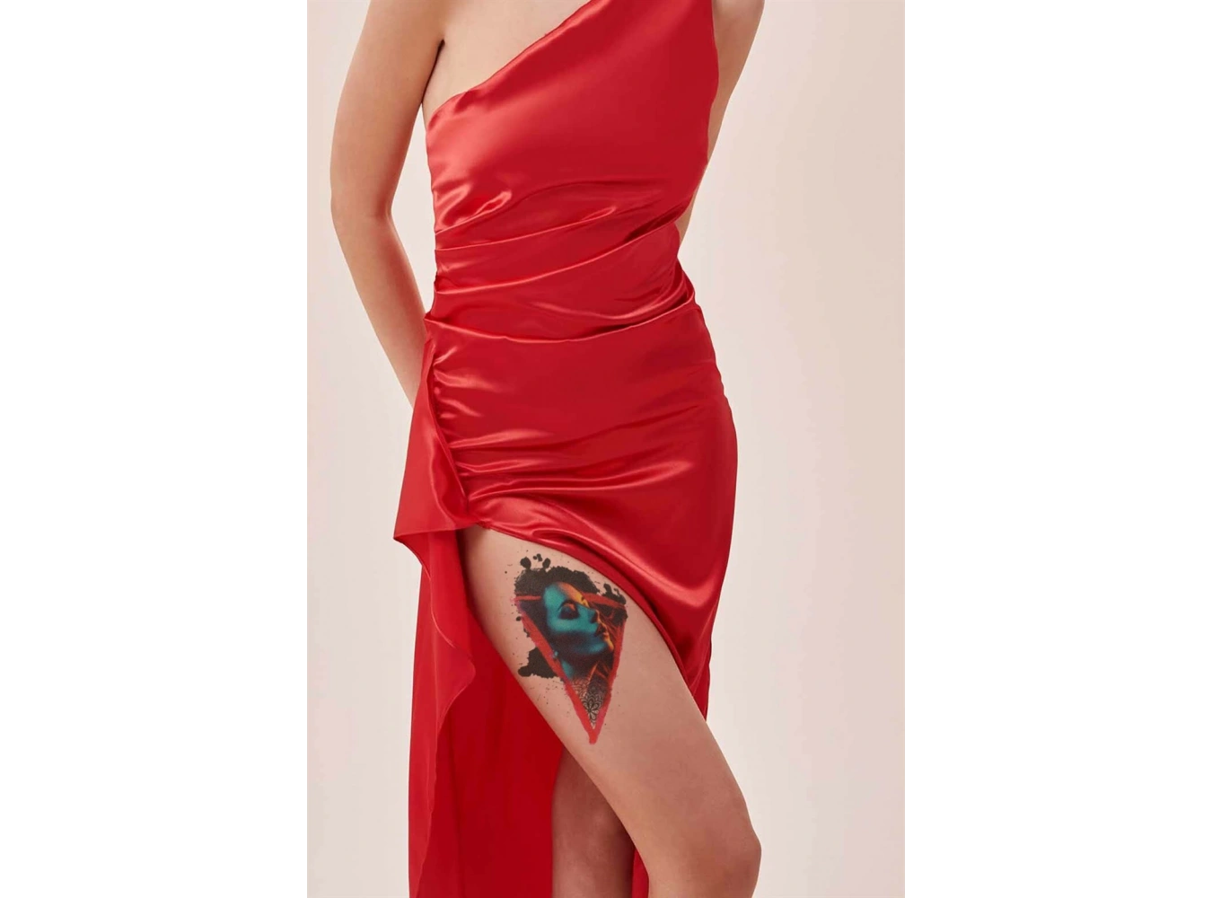 Gerçekçi Geçici Kadın Modelli Dövme Tattoo