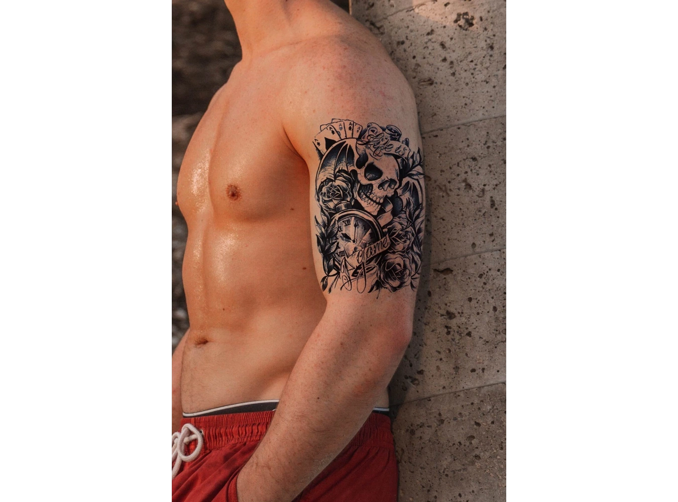 Gerçekçi Geçici Kurukafa ve Saat Dövme Tattoo