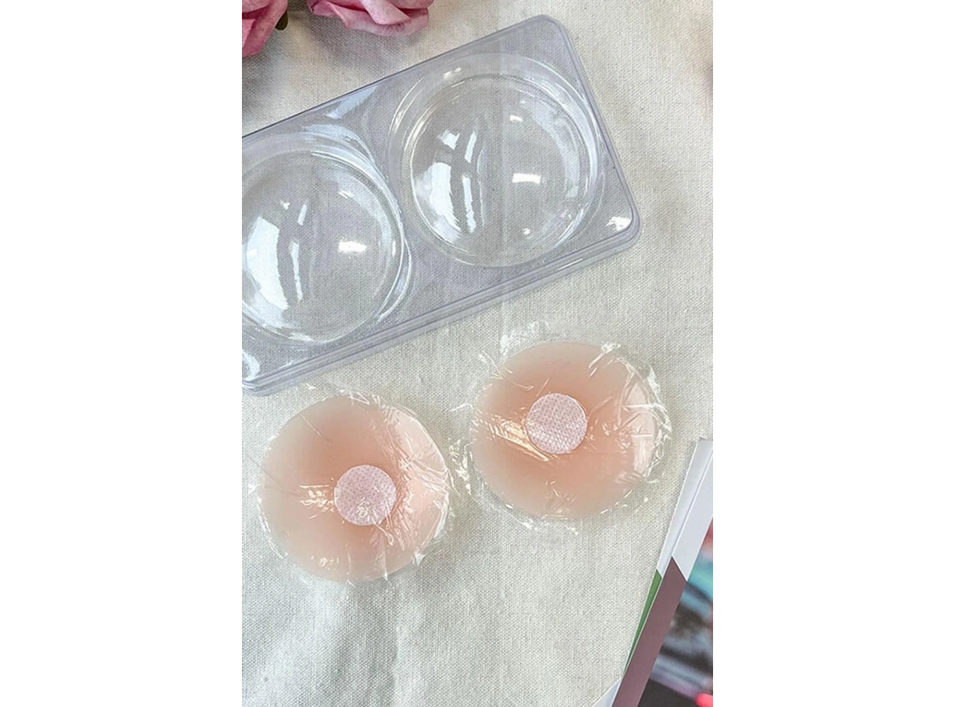 Göğüs Ucu Gizleyen Şeffaf Yapışkanlı Silikon Ped