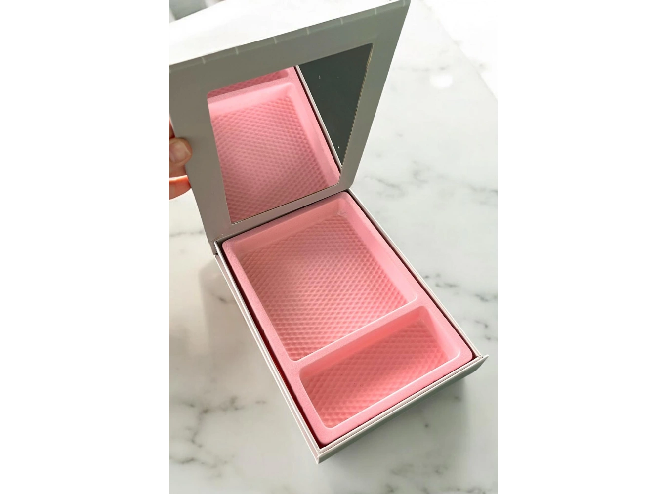 Gri Renk Ayna Detaylı Takı Organizeri