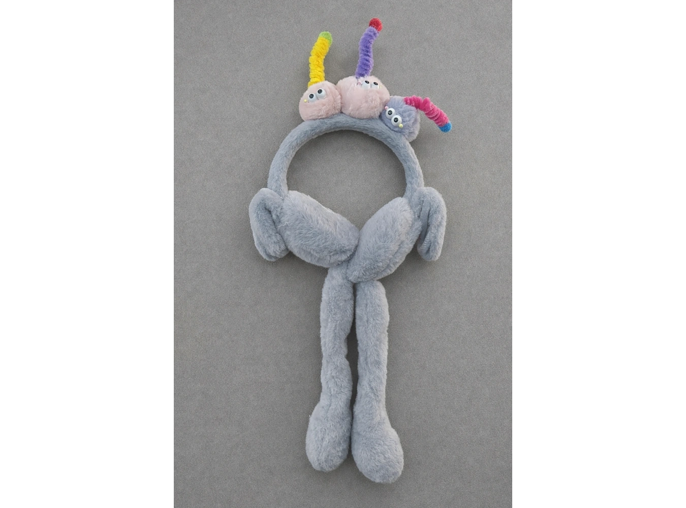 Gri Renk Canavar Figürlü Kulakları Oynayan Peluş Kulaklık