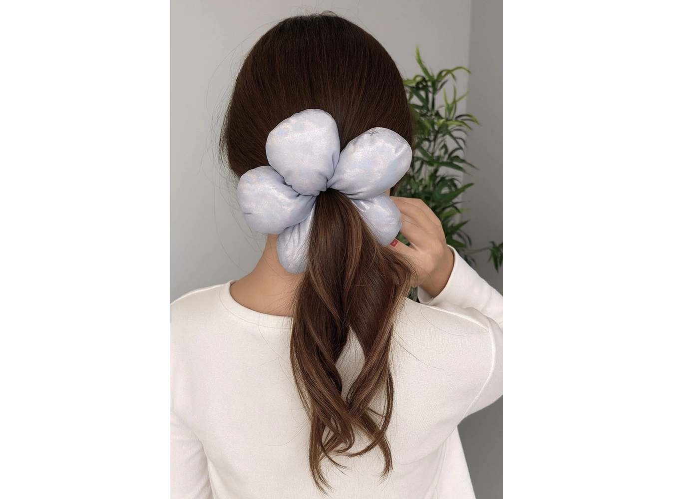 Gri Renk Papatya Figürlü Simit Toka