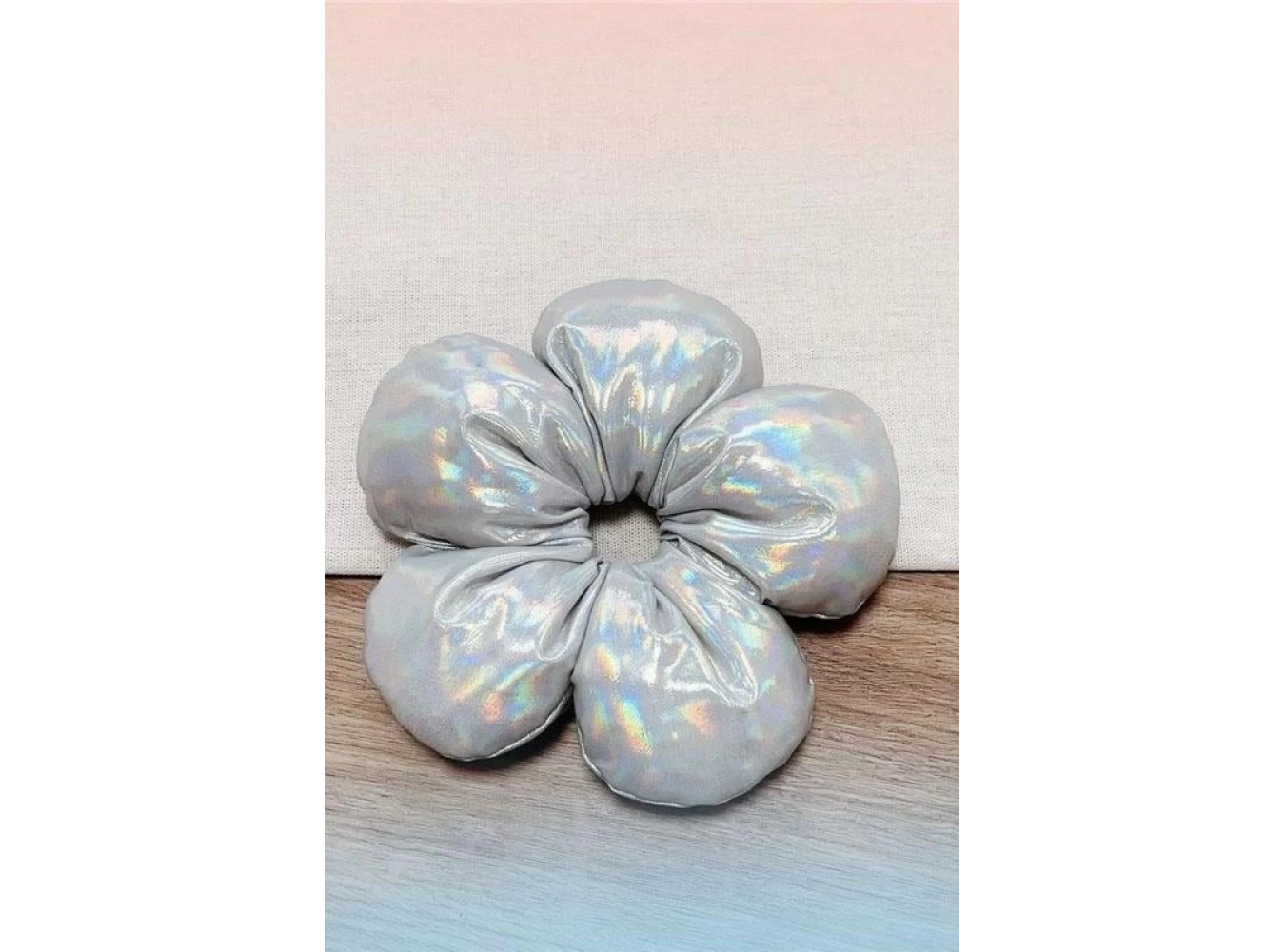 Gri Renk Papatya Figürlü Simit Toka