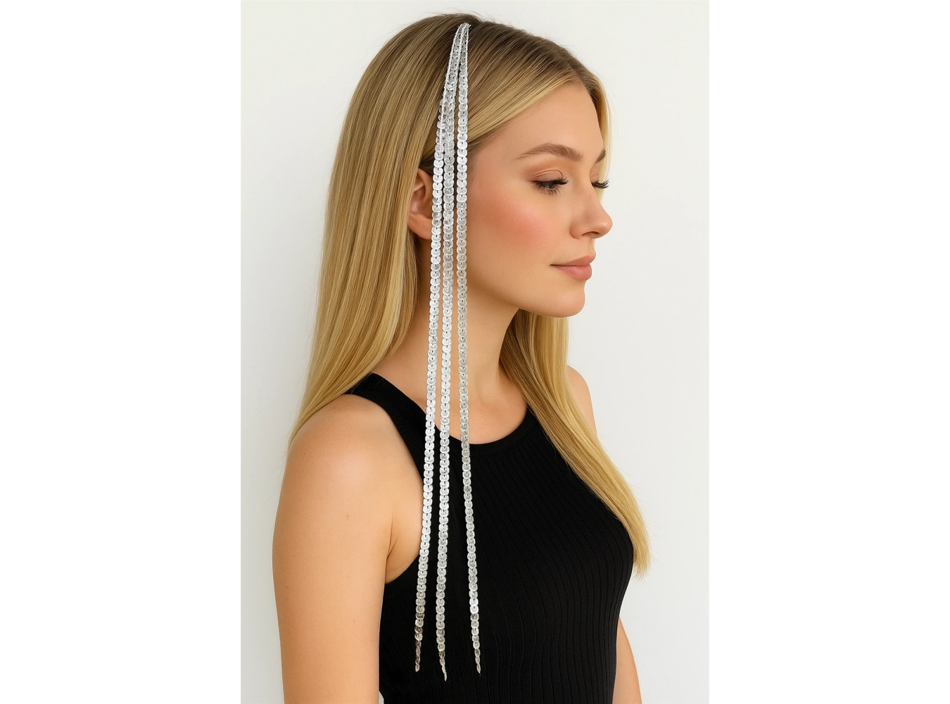 Gri Renk Pullu Saç Aksesuarı