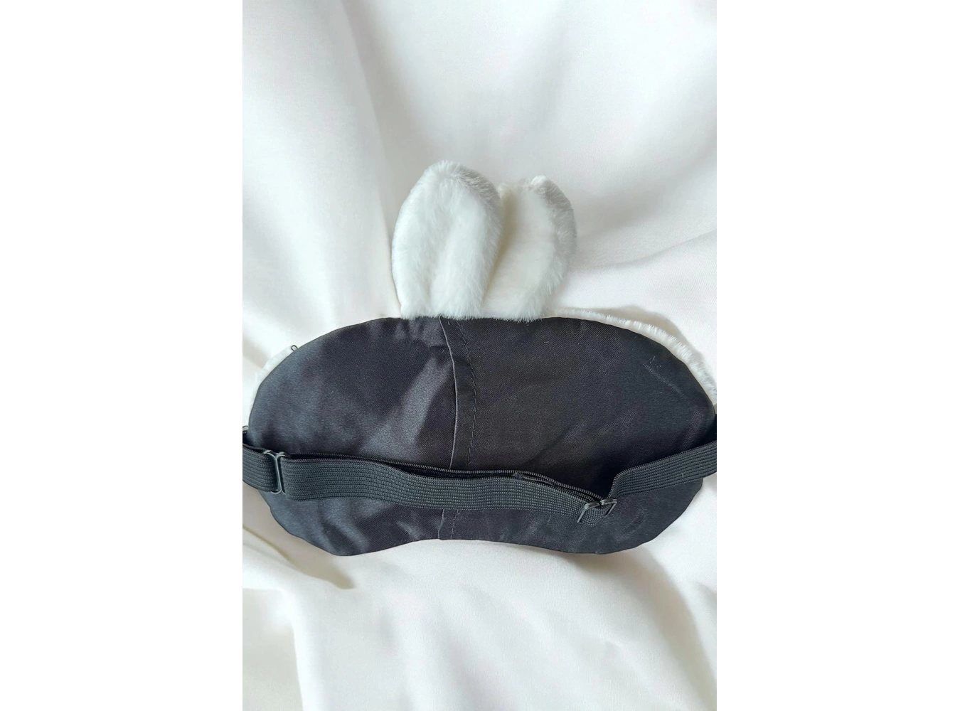 Gri Renk Tavşan Figürlü Peluş Uyku Bandı