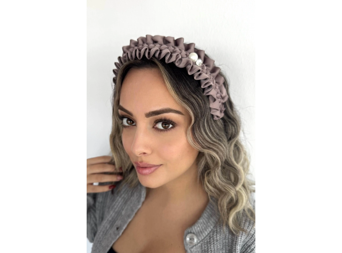 Gül Kurusu Renk Taş Detaylı Büzgülü Taç