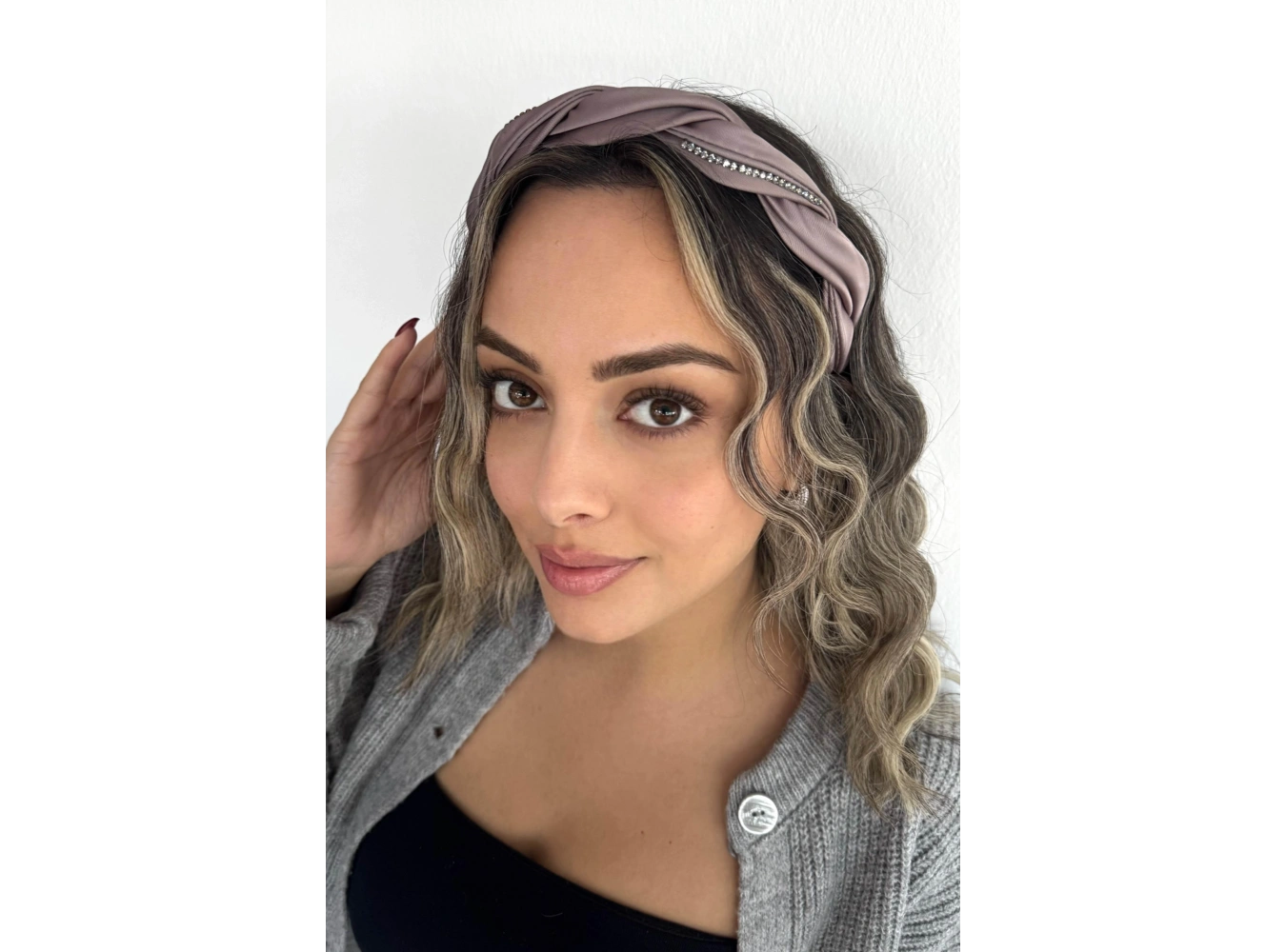 Gül Kurusu Renk Taş Detaylı Taç