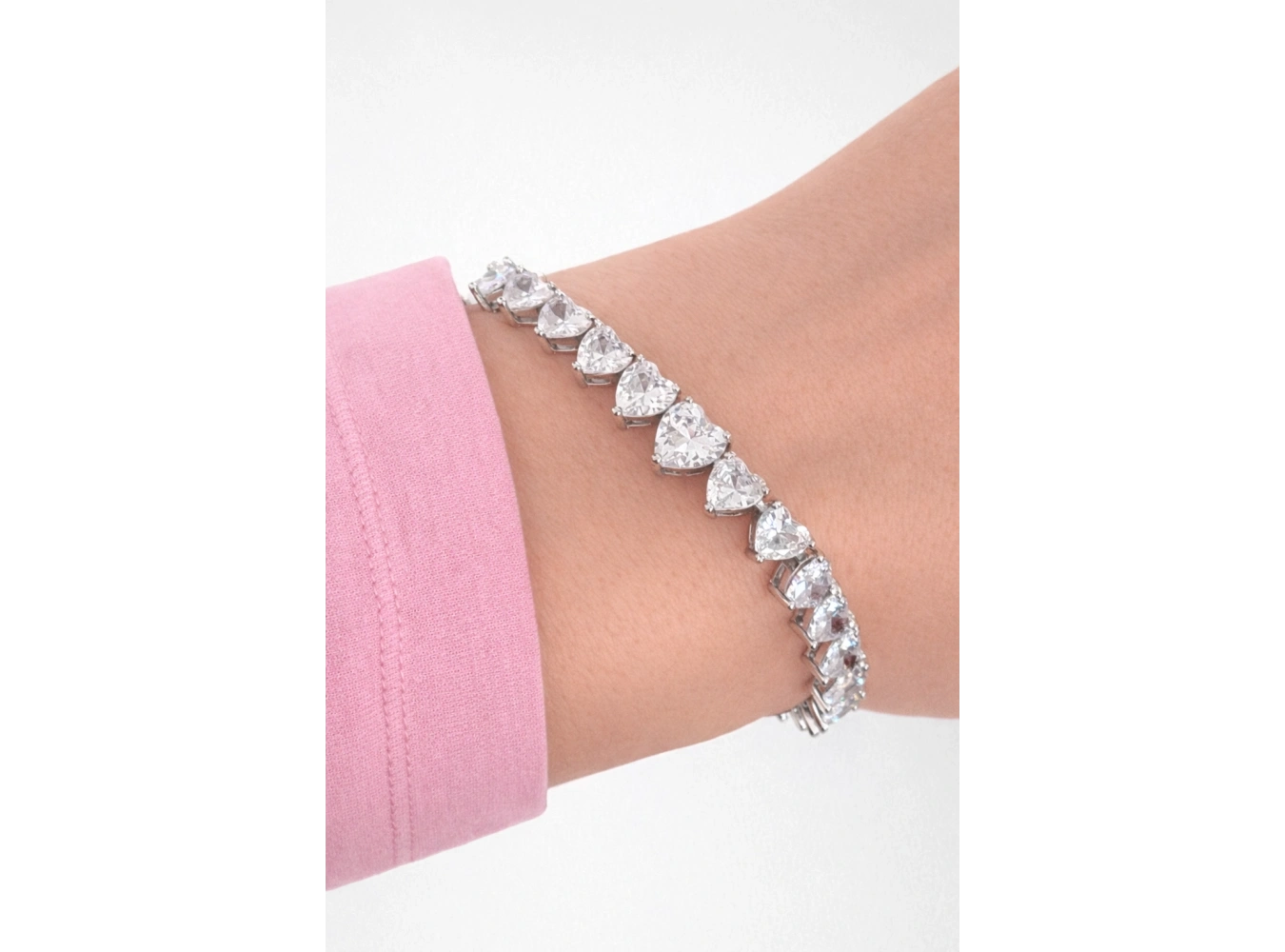 Gümüş Renk 14K Altın Kaplama Kalp Detaylı Taşlı Bileklik