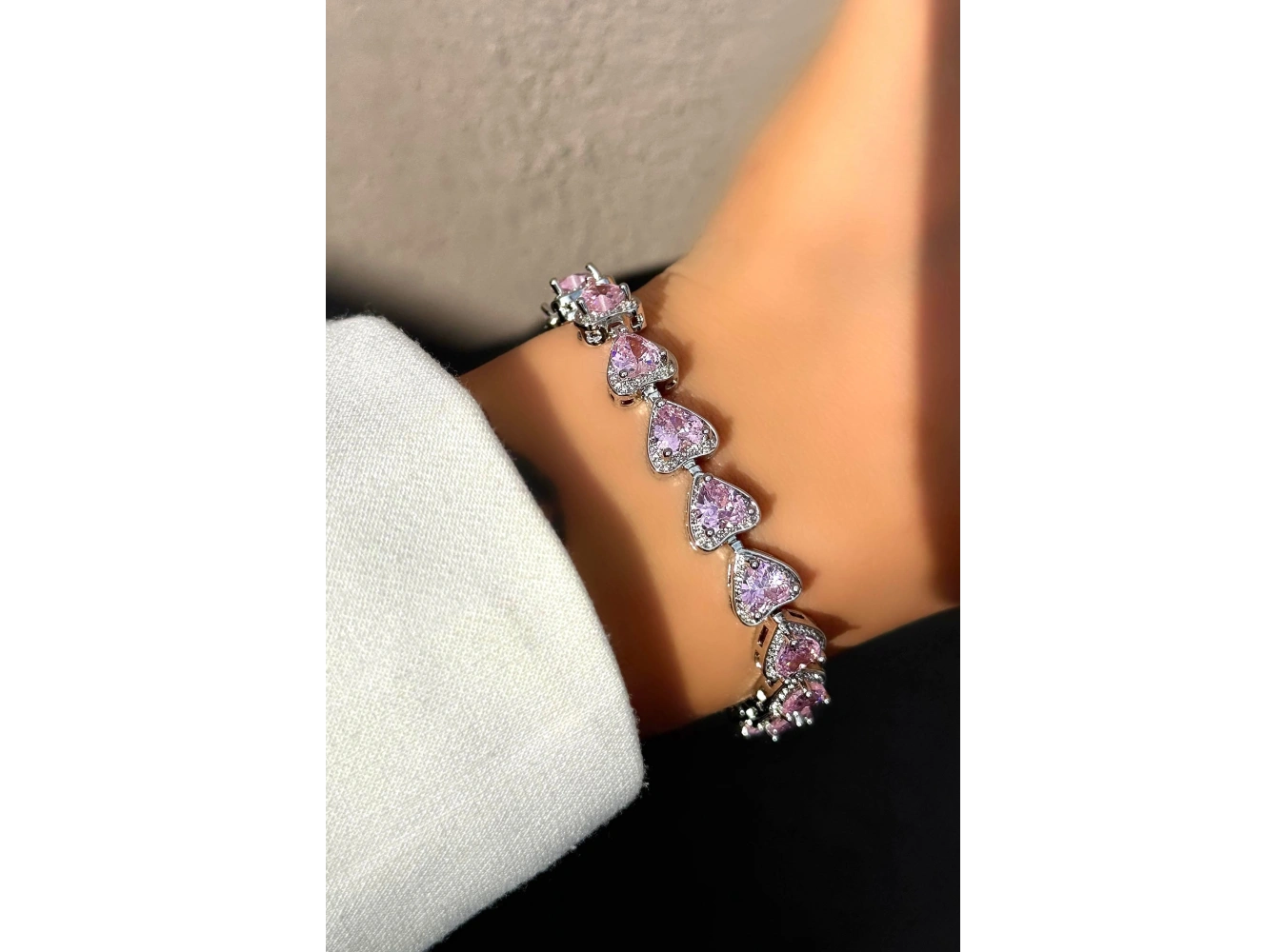 Gümüş Renk 14K Altın Kaplama Kalp Detaylı Taşlı Bileklik