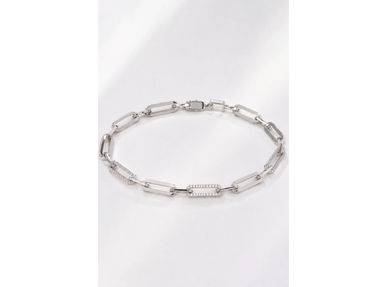 Gümüş Renk 14K Altın Kaplama Taş Detaylı Bileklik