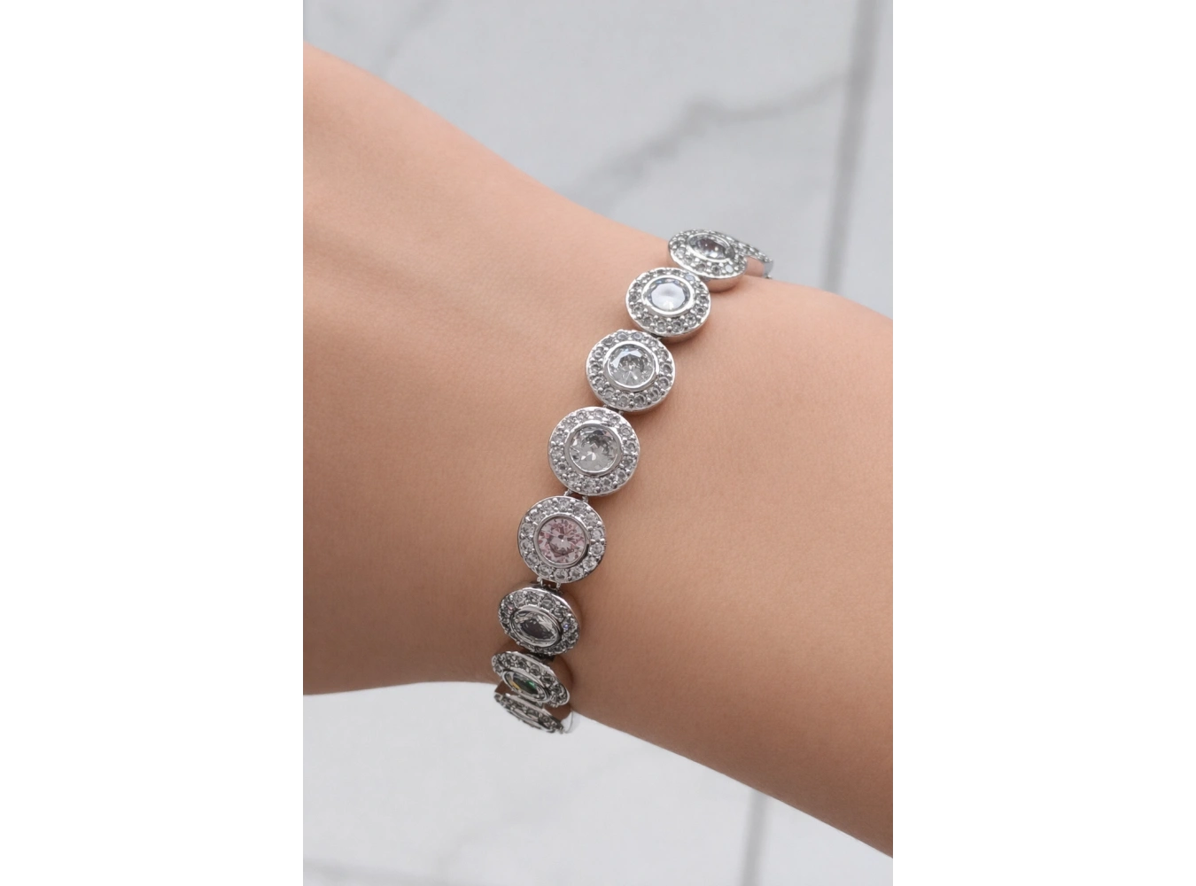 Gümüş Renk 14K Altın Kaplama Taşlı Bileklik