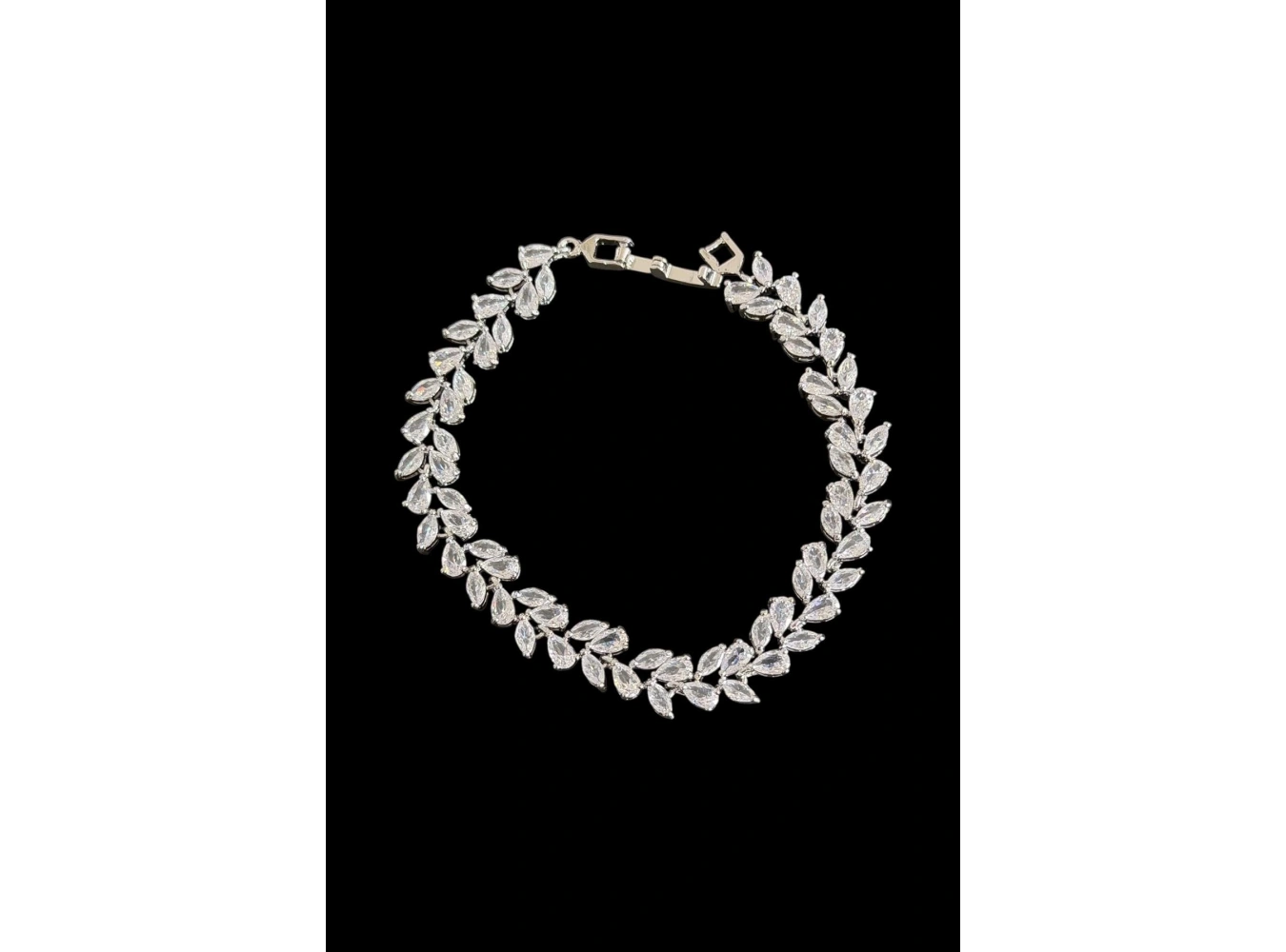 Gümüş Renk 14K Altın Kaplama Taşlı Bileklik