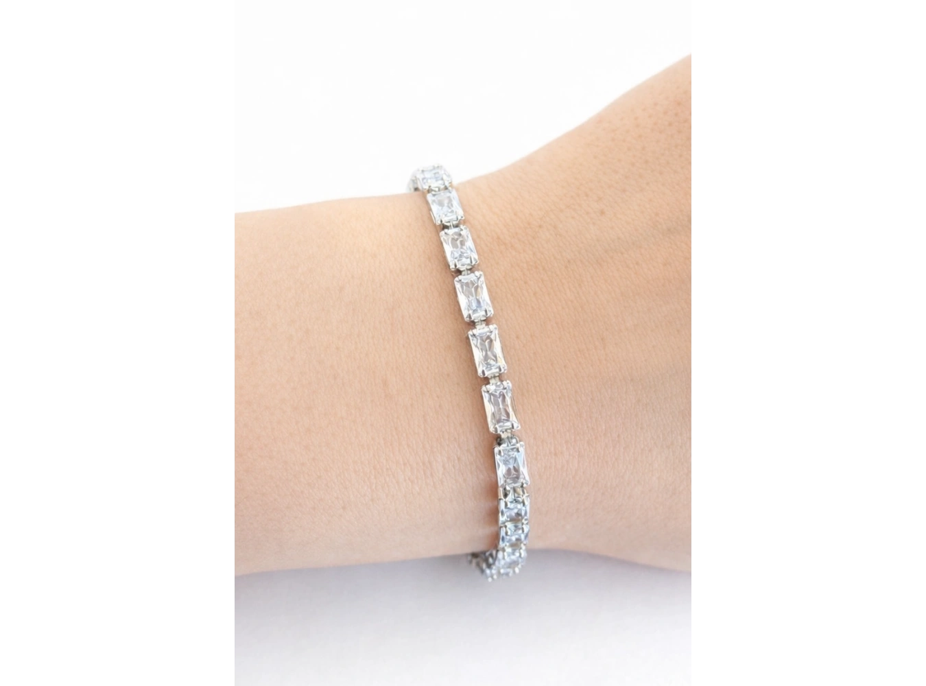 Gümüş Renk 14K Altın Kaplama Taşlı Cm Bileklik