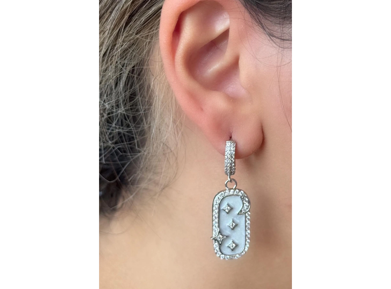 Gümüş Renk Ay Ve Yıldız Figürlü Taş Detaylı Küpe (Çift)