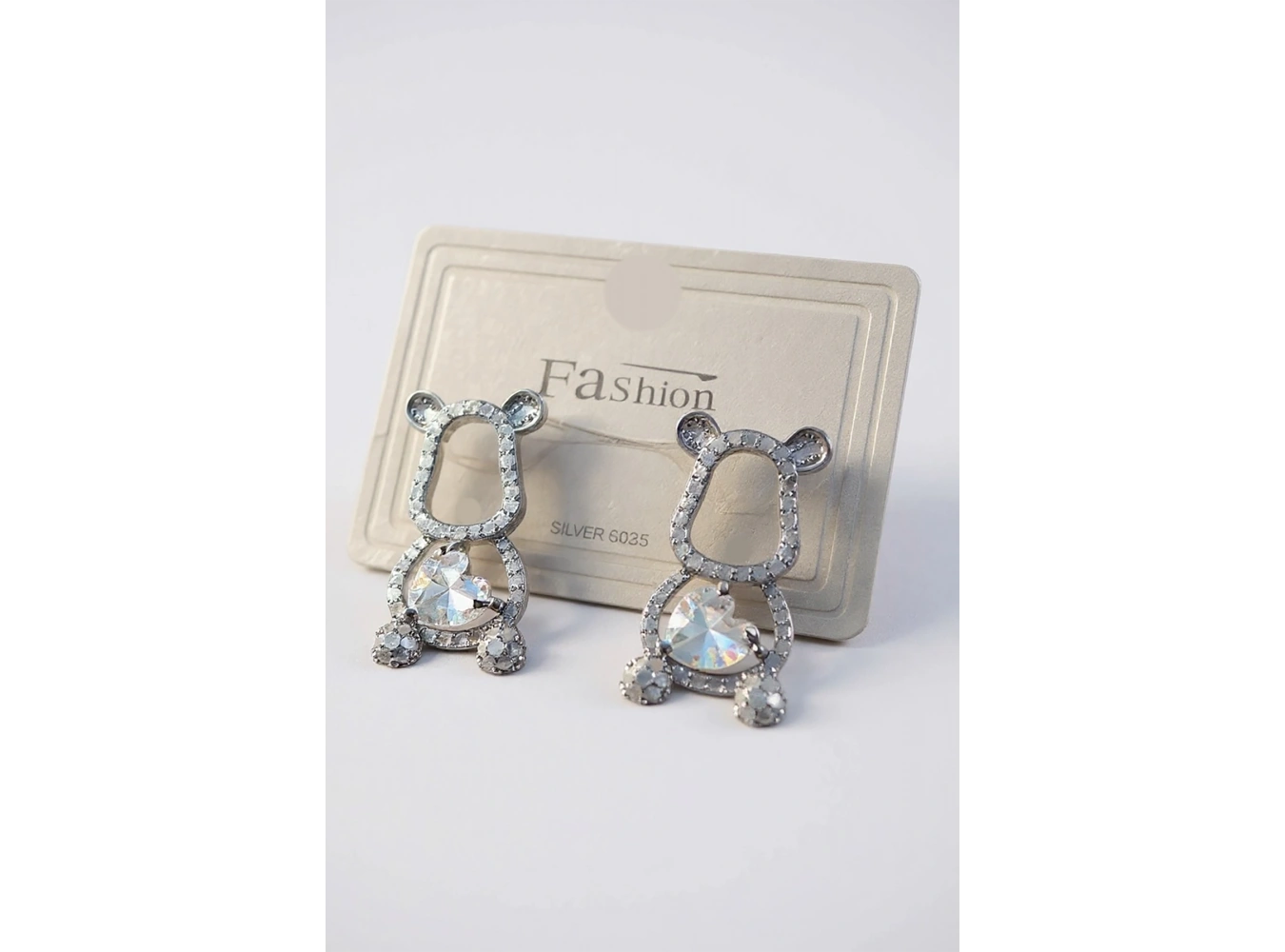 Gümüş Renk Ayıcık Figürlü Taş Detaylı 14K Altın Kaplama Küpe (Çift)