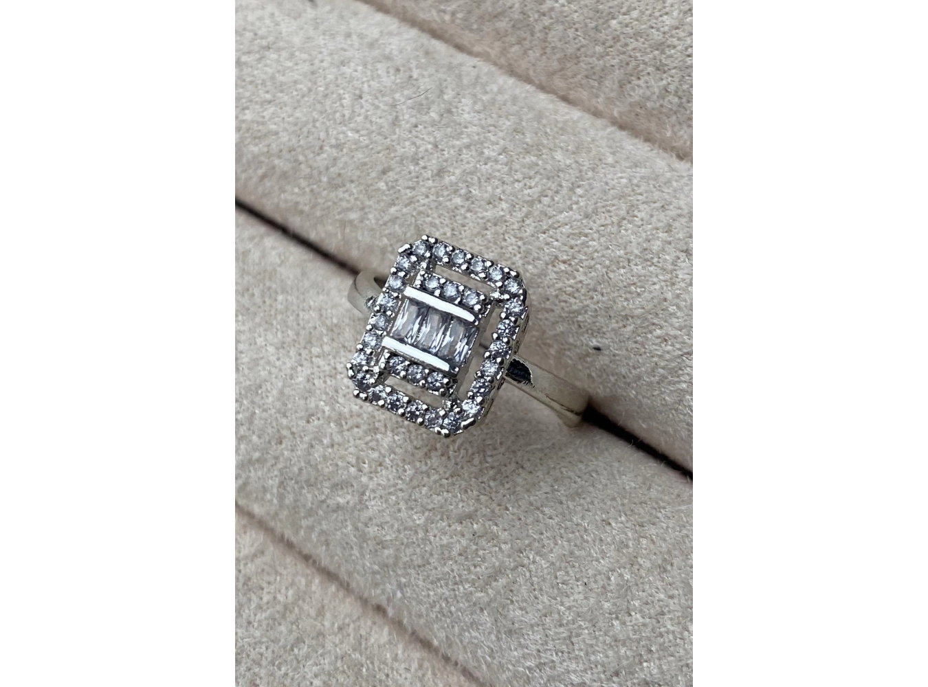 Gümüş Renk Baget Figürlü Ayarlanabilir Yüzük