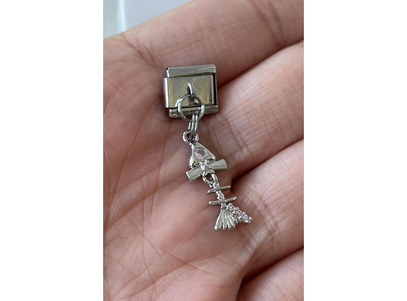 Gümüş Renk Balık Figürlü Taş Detaylı Çelik Nomination Charm (Tek)