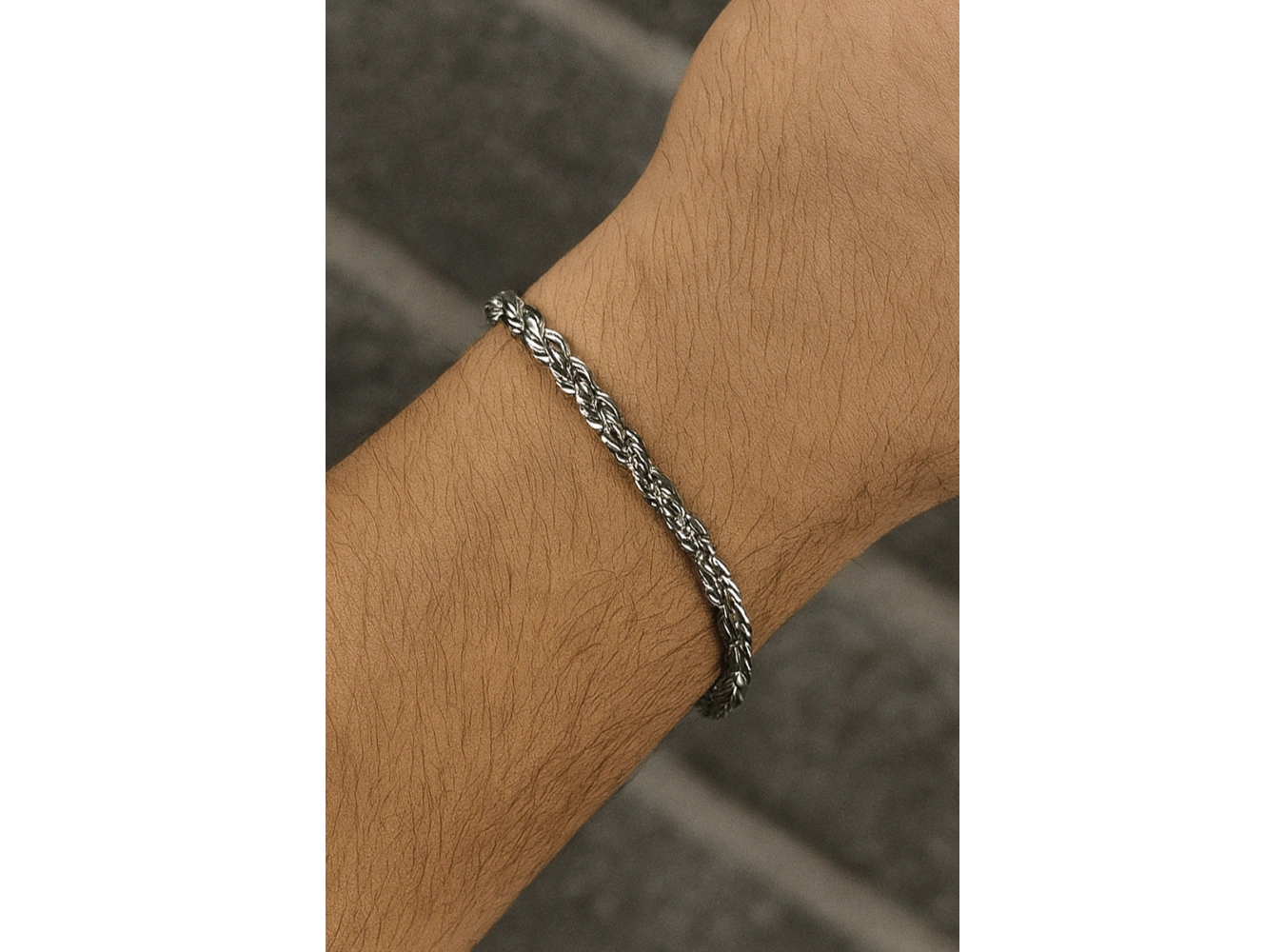 Gümüş Renk Burgu Detaylı Çelik Erkek Bileklik