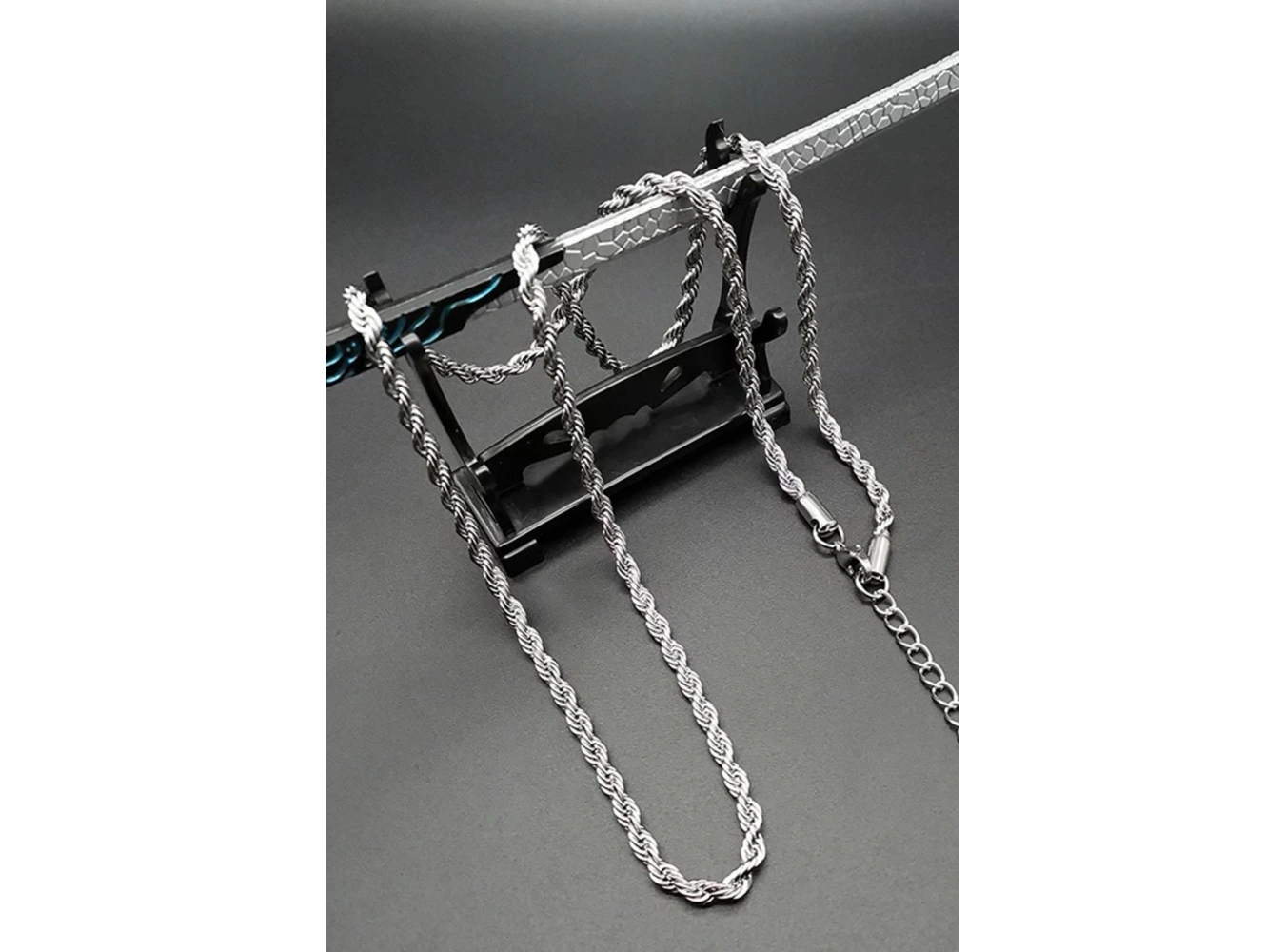 Gümüş Renk Burgu Detaylı Erkek Zincir Çelik Kolye (60cm)