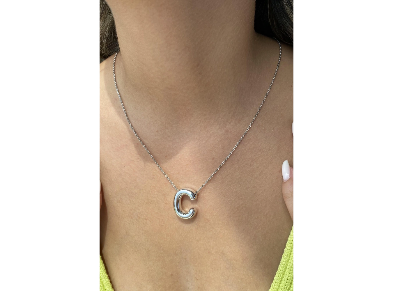 Gümüş Renk C Harf Balon Çelik Kolye