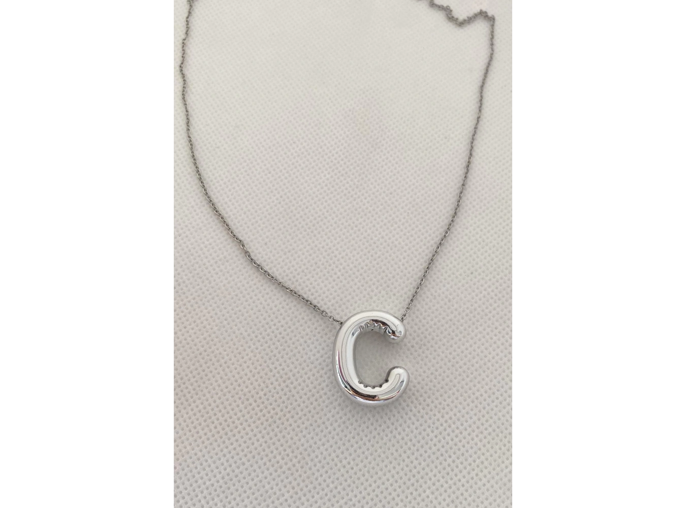 Gümüş Renk C Harf Balon Çelik Kolye
