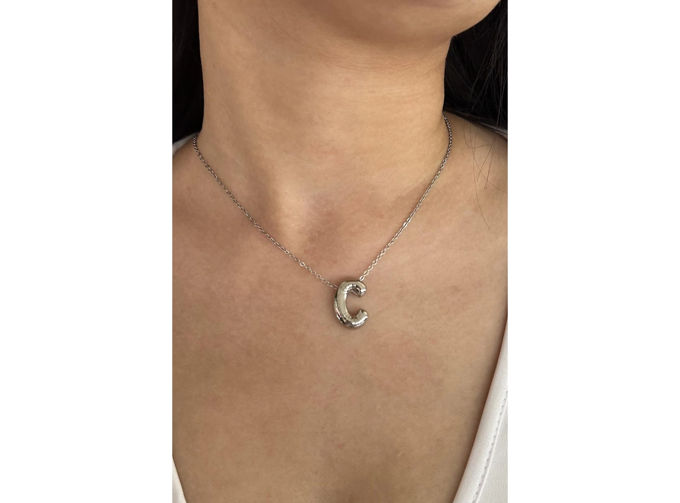 Gümüş Renk C Harf Balon Kolye