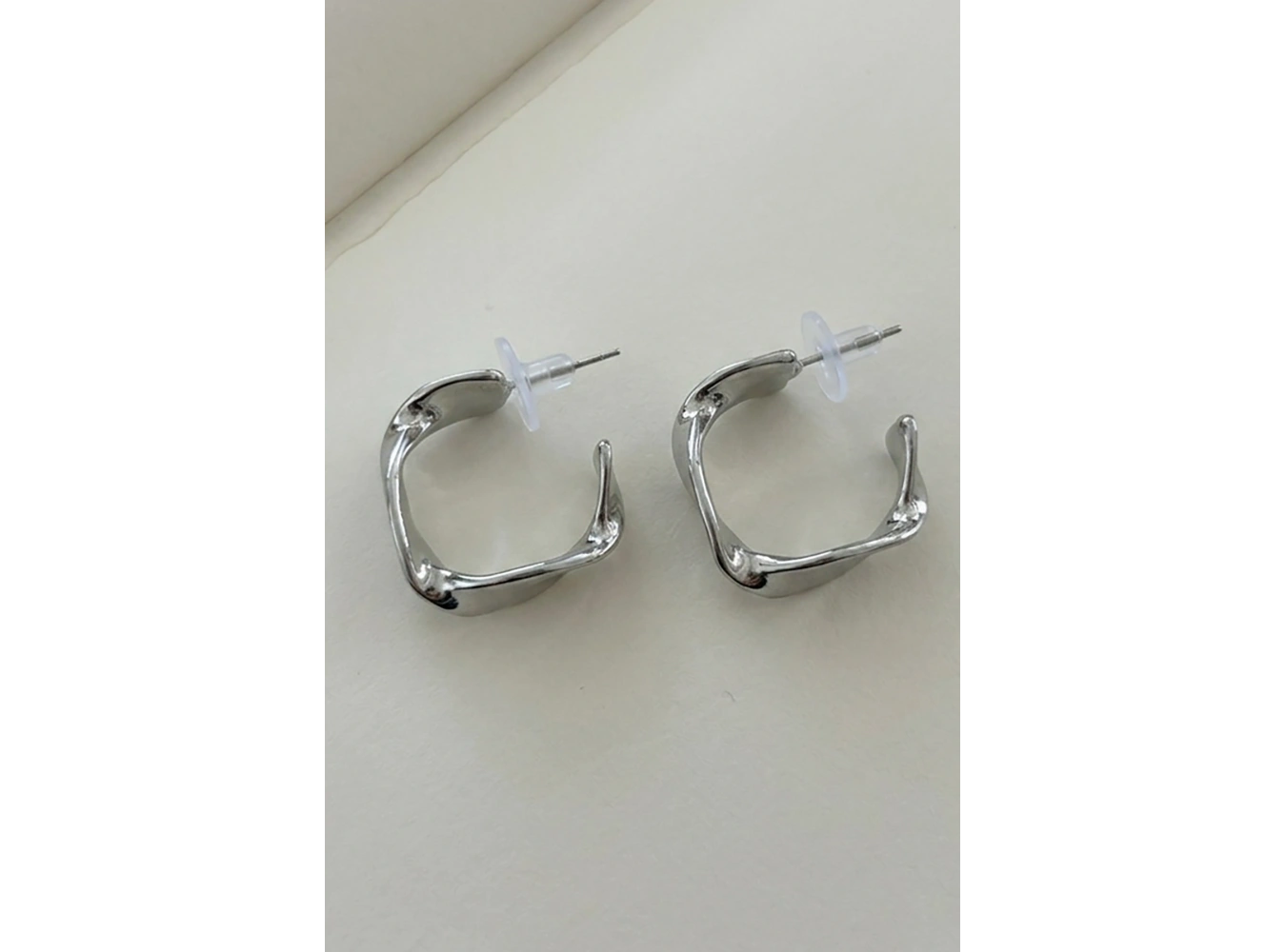 Gümüş Renk Çelik Halka Küpe (Çift)