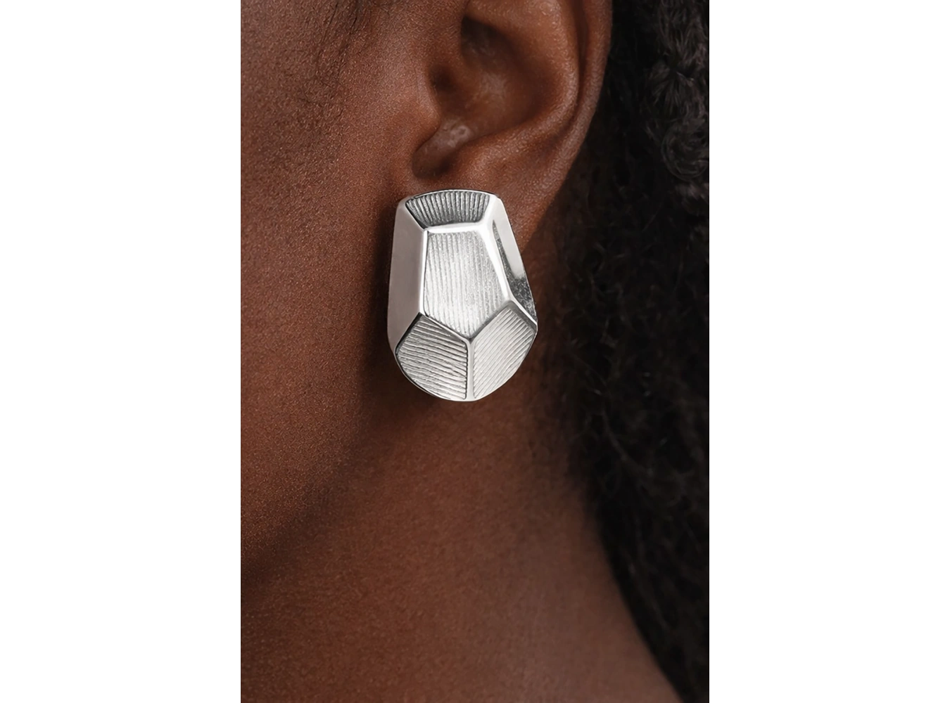 Gümüş Renk Çelik Küpe (Çift)