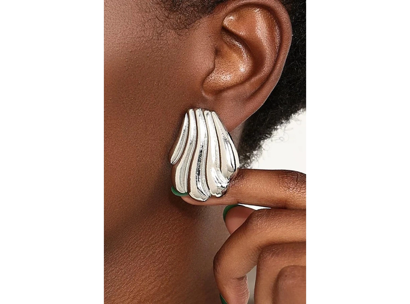 Gümüş Renk Çelik Küpe (Çift)