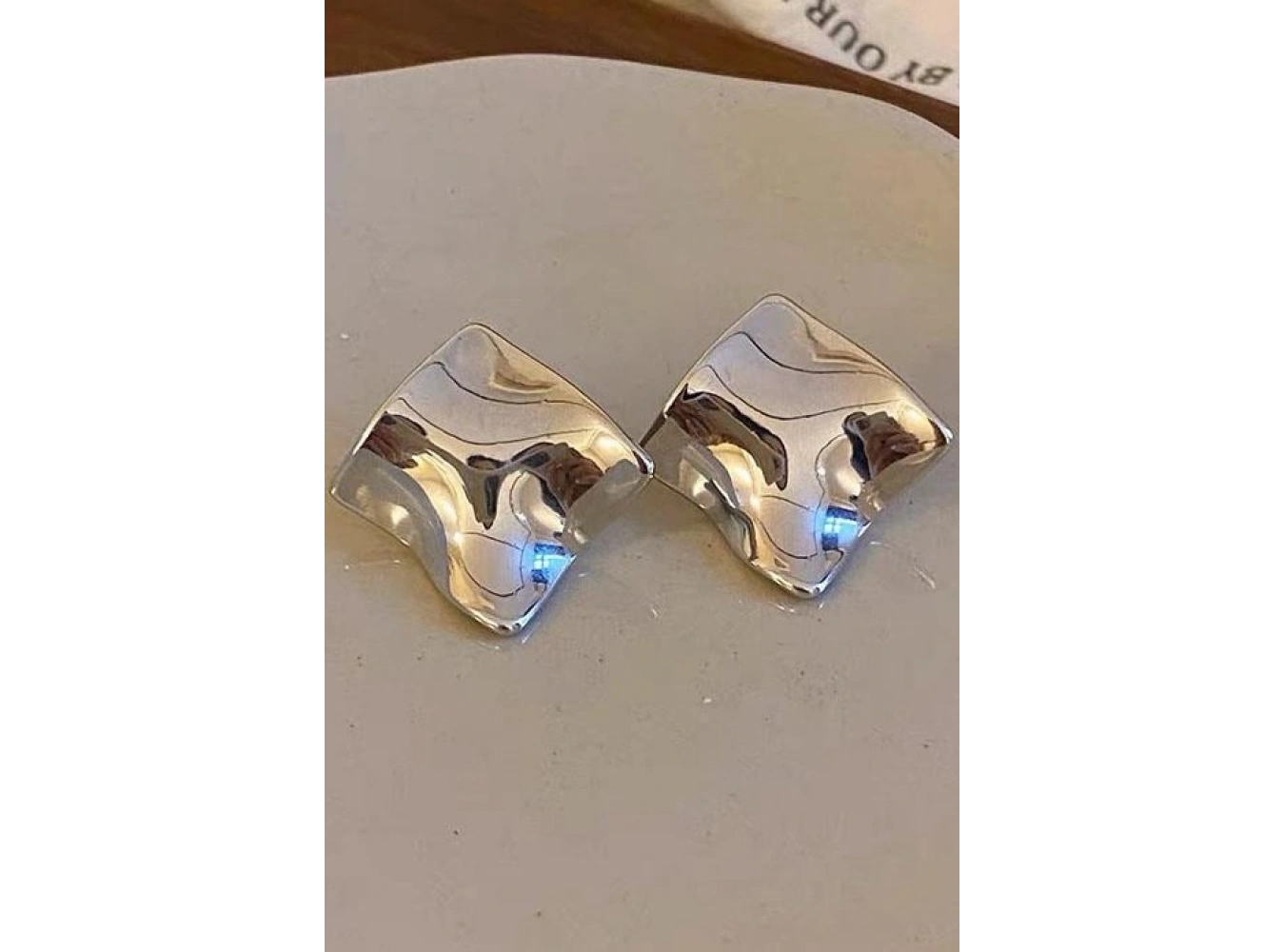 Gümüş Renk Çelik Küpe (Çift)