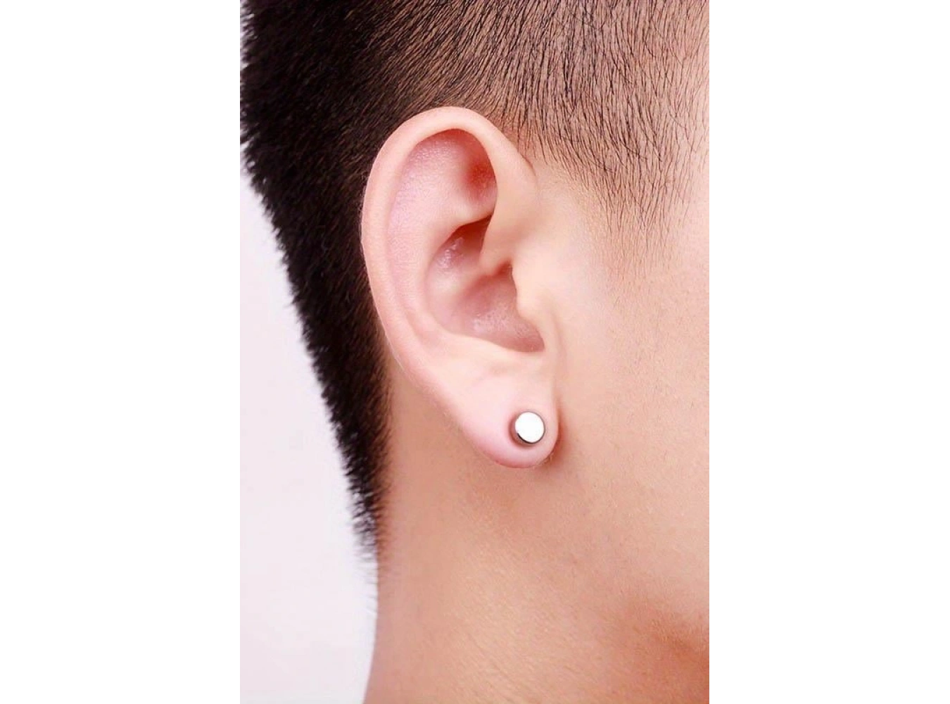 Gümüş Renk Çelik Mıknatıslı Küpe (Tek)