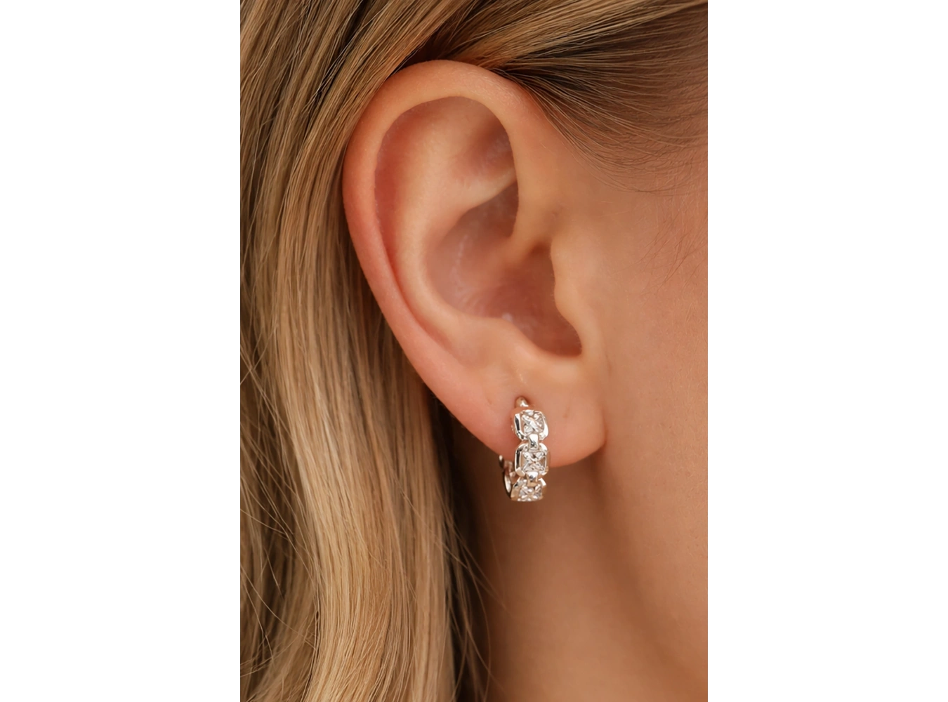 Gümüş Renk Çelik Xuping VİP Küpe